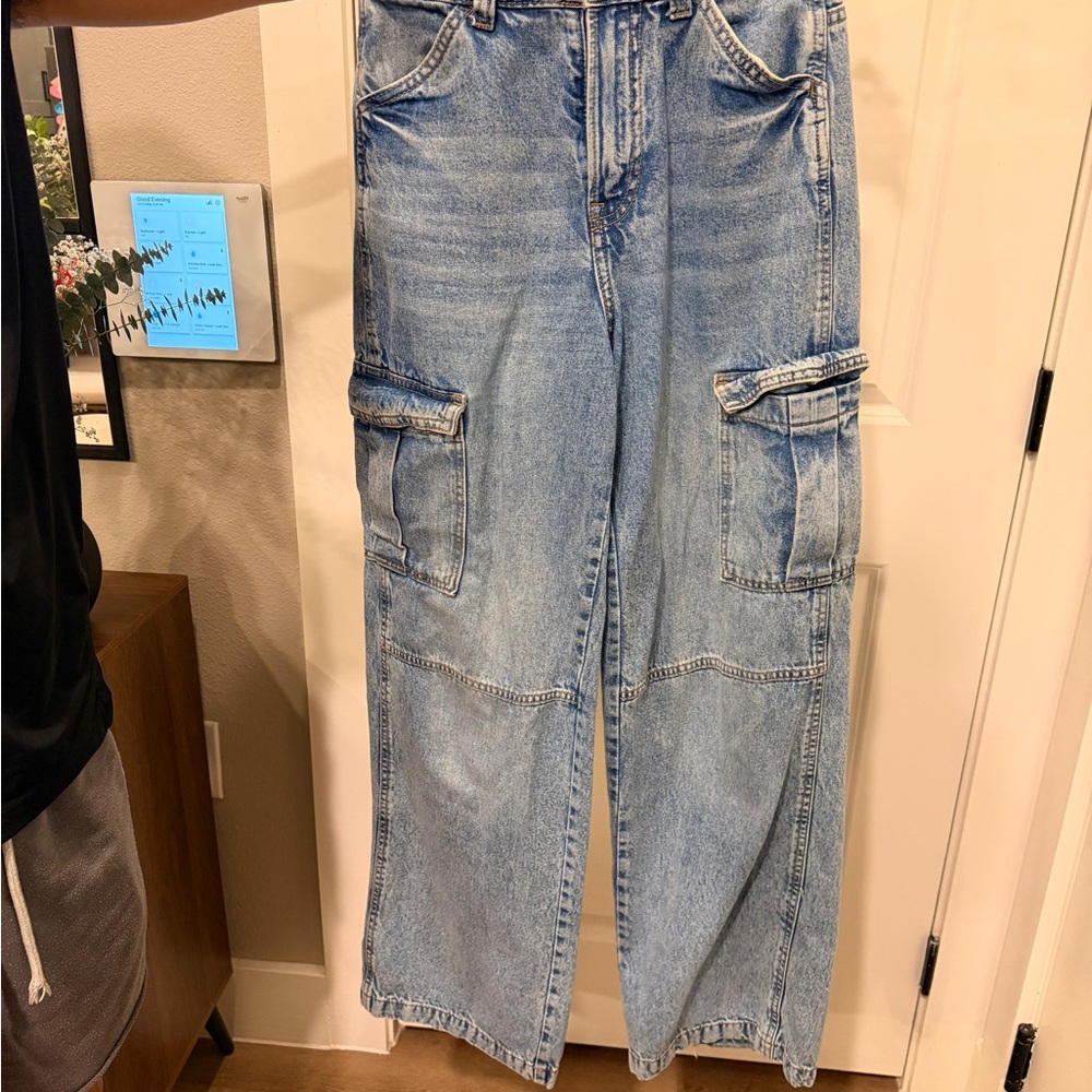 Divided Light Blue Relaxed Jeans